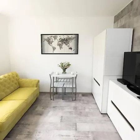 Apartamento Hello Broniewskiego Miejski *